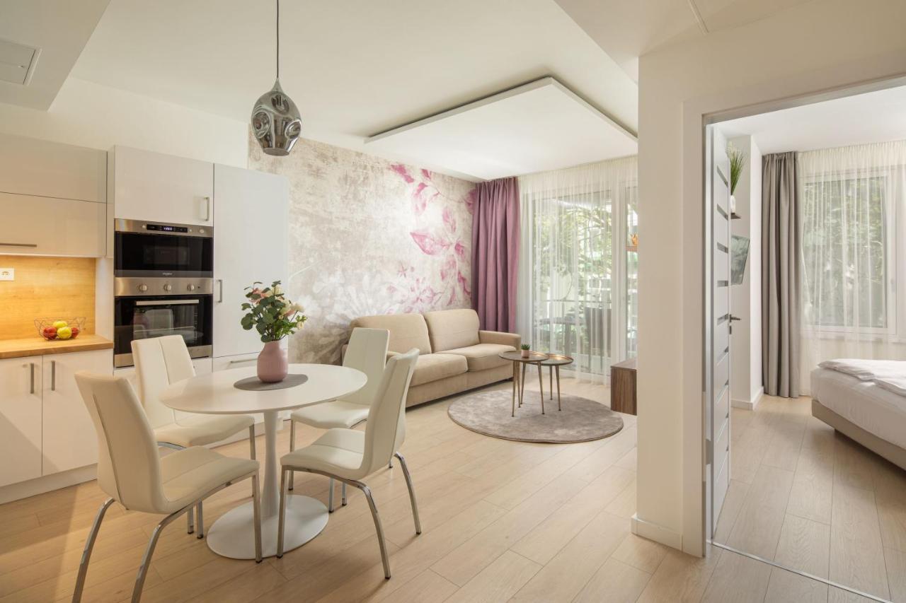 Spa Residence Carbona Heviz - Relax, Sissi Apartmanok Exterior photo